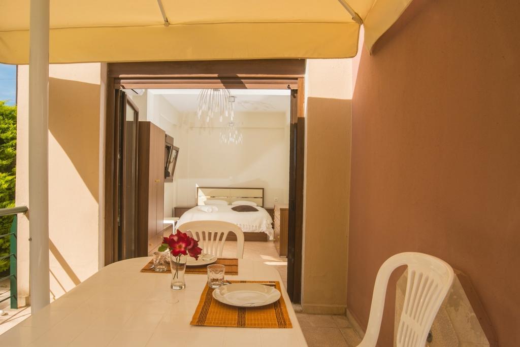 Bouganvillia Homes Никити Номер фото