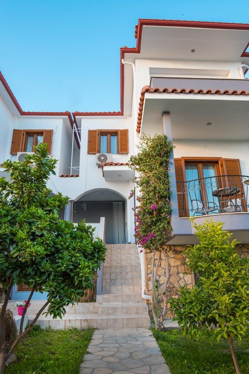 Bouganvillia Homes Никити Экстерьер фото
