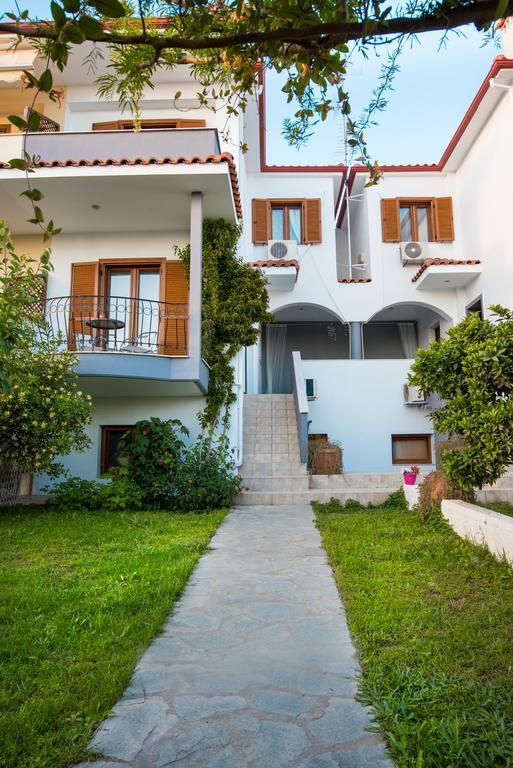 Bouganvillia Homes Никити Экстерьер фото